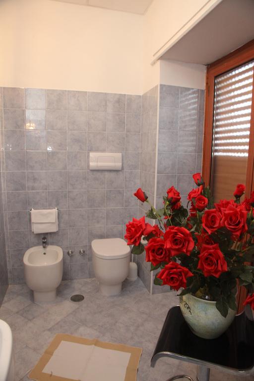 B&B Rinascente Paola Exteriör bild