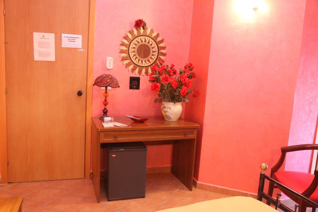 B&B Rinascente Paola Exteriör bild